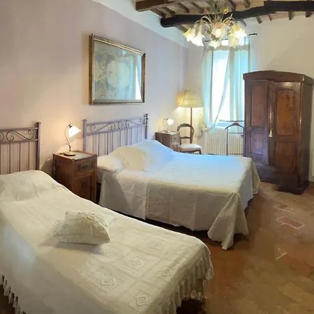Guesthouse Da Idolina Dal 1946 Montalcino Exterior photo